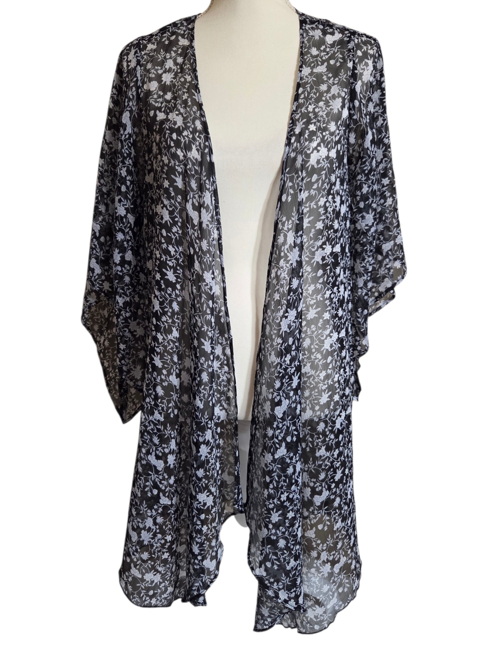 LC Lauren Conrad Black and White Sheer Floral Kimono